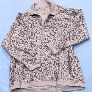 Aerie leopard print grey quart zip sweatshirt 
Size small